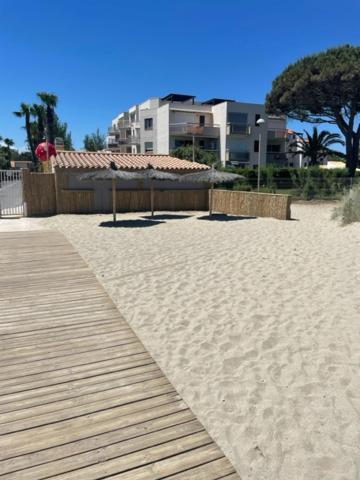 Ferienwohnung Rez De Jardin + Terrasse Piscine Et Acces Direct Plage Saint-Cyprien  Exterior foto